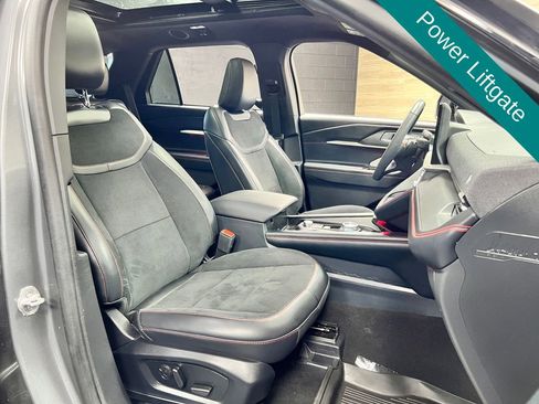 Used 2025 Ford Explorer ST w/ Sun And Sound Package AWD/4WD image 7