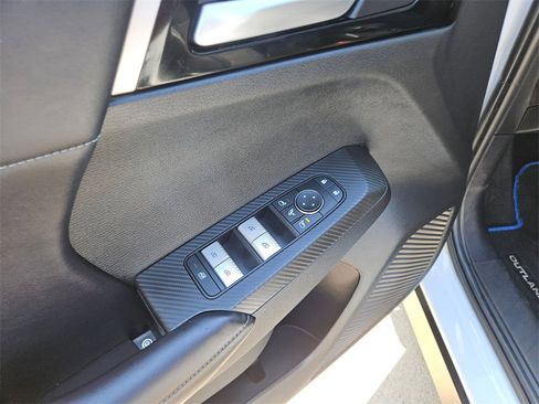 Used 2023 Mitsubishi Outlander SE image 13