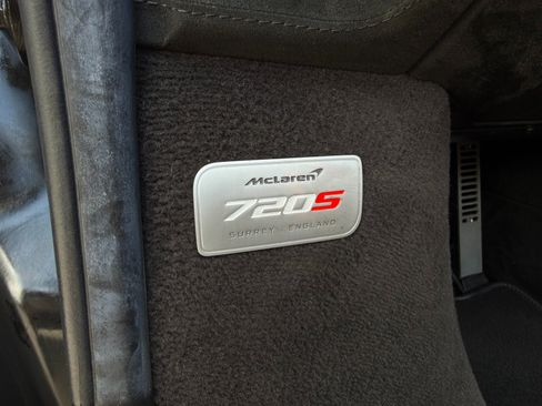 Used 2021 McLaren 720S Performance RWD image 34