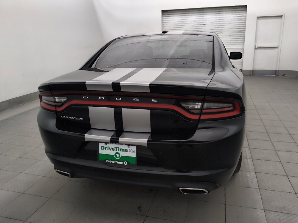 Used 2021 Dodge Charger SXT w/ Leather Interior Group RWD image 7