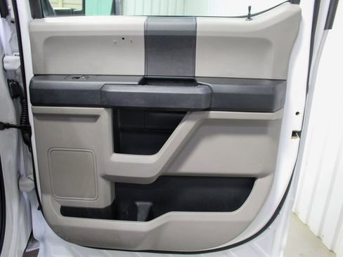 Used 2020 Ford F250 XL w/ Power Equipment Group image 15