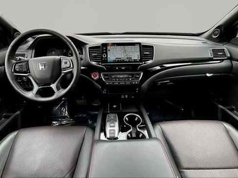 Used 2024 Honda Ridgeline Black Edition image 8