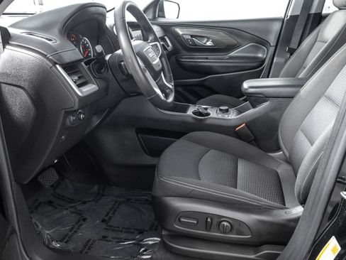 Used 2023 GMC Terrain SLE w/ Driver Convenience Package FWD image 7
