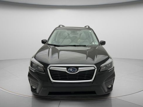 Used 2021 Subaru Forester Premium AWD/4WD image 2