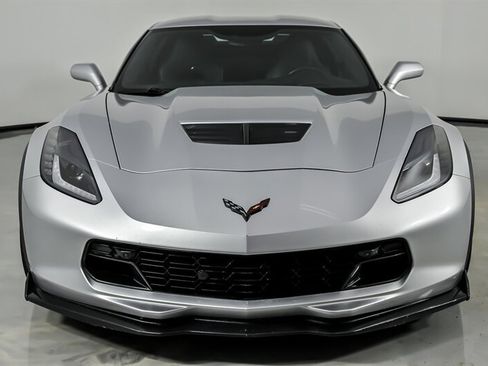 Used 2016 Chevrolet Corvette Z06 w/ 3LZ Preferred Equipment Group RWD image 5