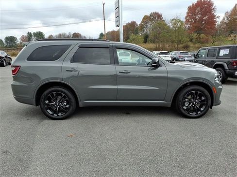 Used 2025 Dodge Durango GT image 3