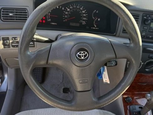Used 2005 Toyota Corolla CE image 18