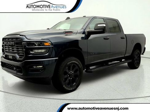 Used 2025 RAM 2500 Big Horn AWD/4WD image 1
