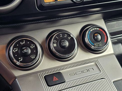 Used 2013 Scion xB image 33