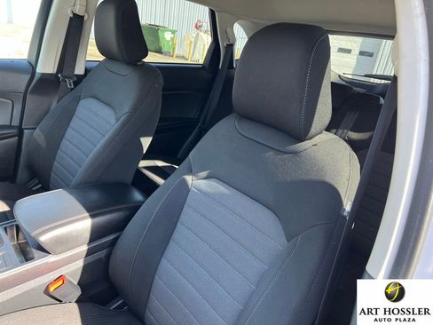 Used 2024 Ford Edge SE image 24