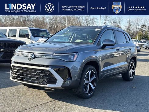 New 2026 Volkswagen Taos SEL image 5