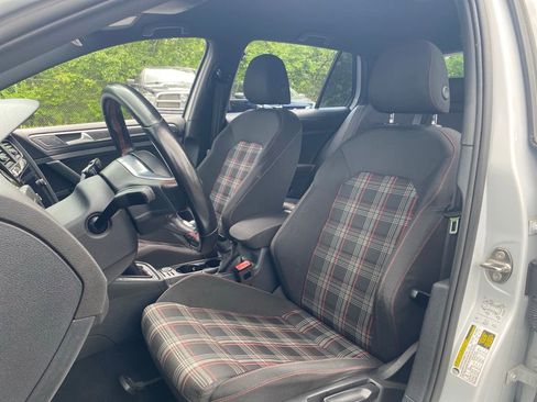 Used 2018 Volkswagen GTI S FWD image 16
