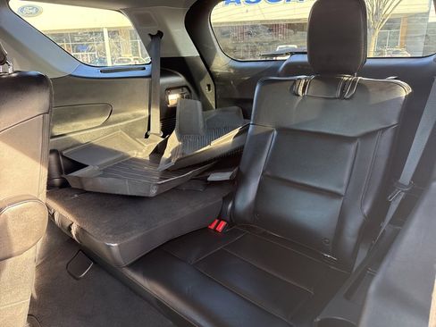 Used 2023 Ford Explorer XLT w/ Equipment Group 202A image 27