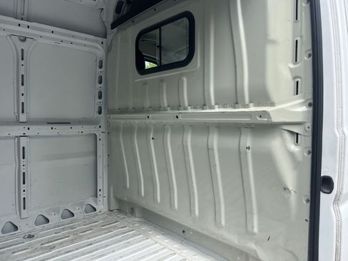 Used 2025 RAM ProMaster 2500 w/ Convenience Group FWD image 20