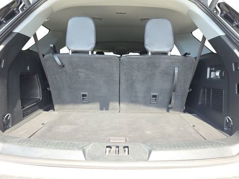 Used 2023 Ford Explorer XLT w/ Equipment Group 202A image 13