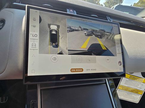 Certified 2025 Land Rover Range Rover Velar Dynamic SE image 29