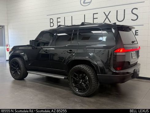 Used 2025 Lexus GX 550 AWD/4WD image 6