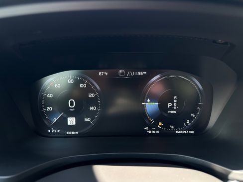 Certified 2022 Volvo S60 T8 R-Design Expression w/ Protection Package Premier image 18