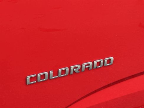 Used 2016 Chevrolet Colorado LT w/ LT Convenience Package image 10