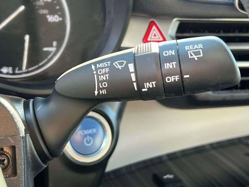 Certified 2024 Toyota Sienna Limited image 29