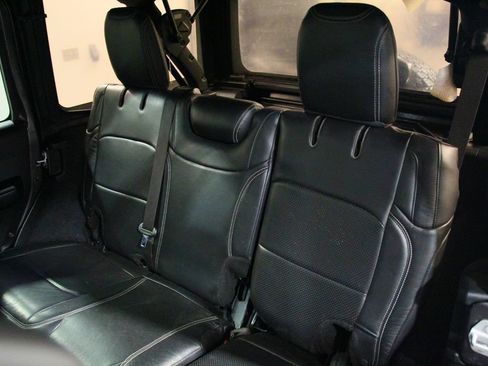 Used 2020 Jeep Wrangler Unlimited Sport S AWD/4WD image 26