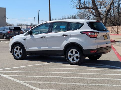 Used 2017 Ford Escape S image 4