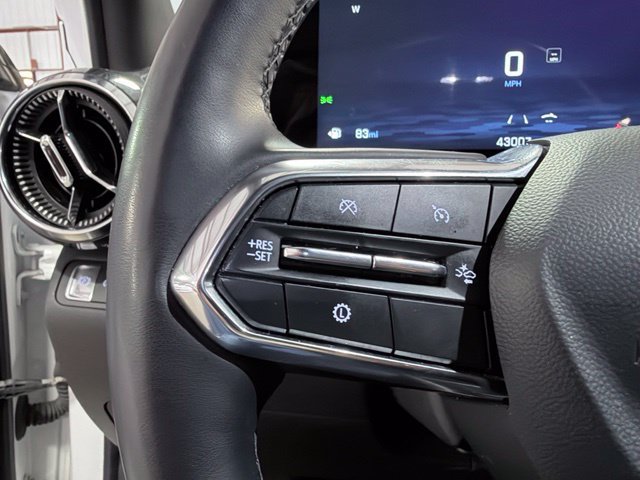 Used 2025 Chevrolet Equinox LT FWD image 29