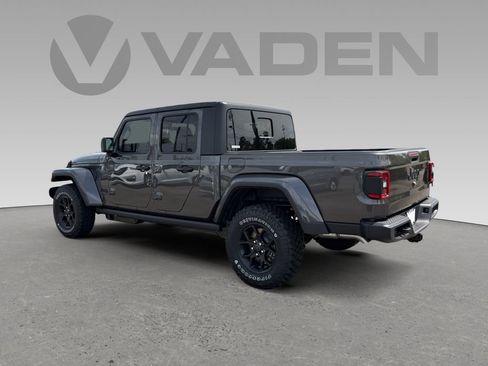 New 2026 Jeep Gladiator Willys image 18