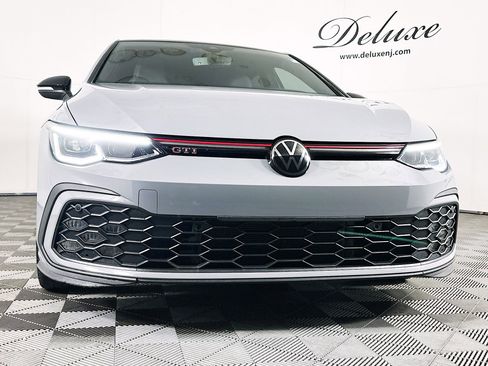 Used 2024 Volkswagen GTI SE w/ SE Leather Seats Package image 30