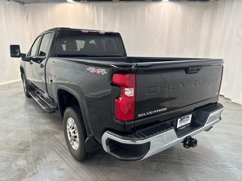 Certified 2025 Chevrolet Silverado 2500 LT w/ Convenience Package image 2