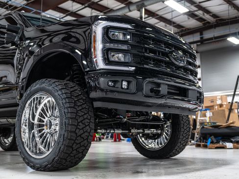 New 2025 Ford F250 Lariat w/ Lariat Ultimate Package image 11