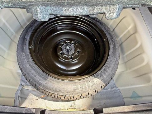 Used 2023 Nissan Altima 2.5 SR FWD image 14
