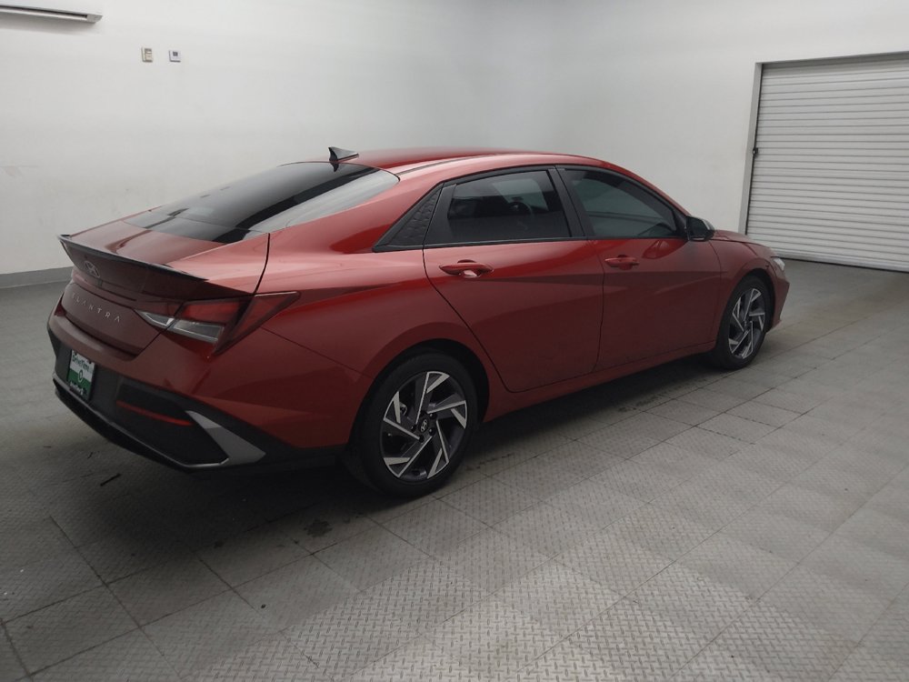 Used 2025 Hyundai Elantra Sport FWD image 10