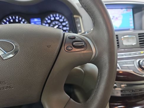 Used 2013 INFINITI M37 x w/ Premium Pkg image 18