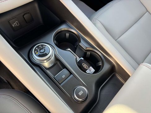 New 2026 Ford Explorer Active w/ Active Comfort Package image 24