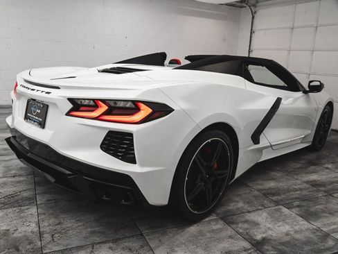 Used 2024 Chevrolet Corvette Stingray Convertible w/ 1LT image 4