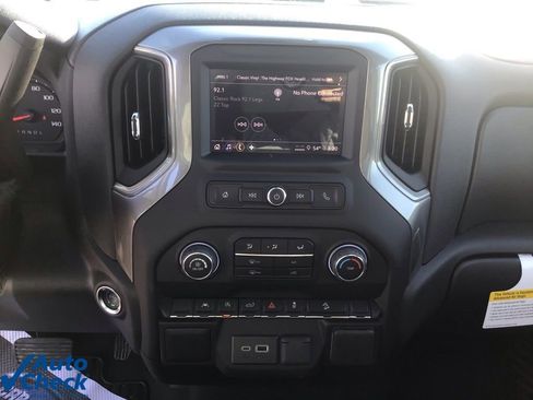 Used 2026 Chevrolet Silverado 1500 Custom Trail Boss w/ Turbomax Blackout Package image 34