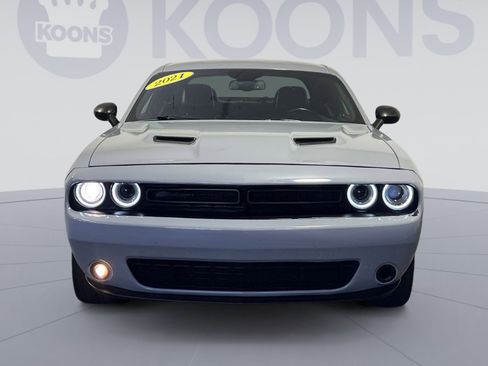 Used 2021 Dodge Challenger SXT w/ Plus Package image 11
