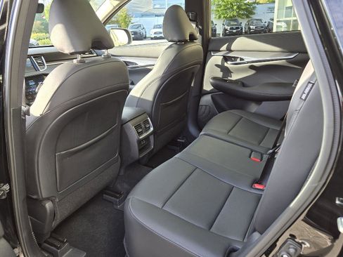 Certified 2023 INFINITI QX50 Luxe image 23