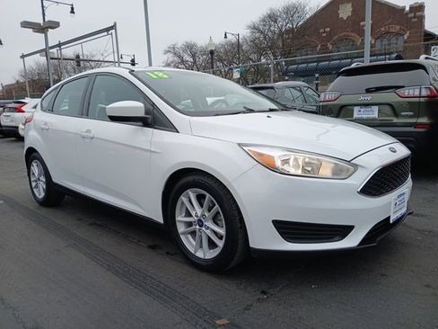 Used 2018 Ford Focus SE image 1