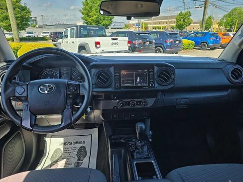 Used 2022 Toyota Tacoma SR RWD image 21