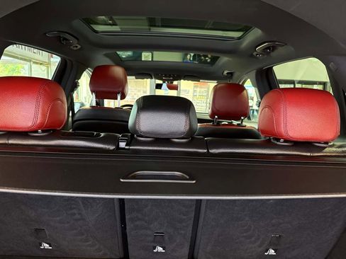 Used 2021 Mercedes-Benz GLC 300 4MATIC w/ AMG Line image 59