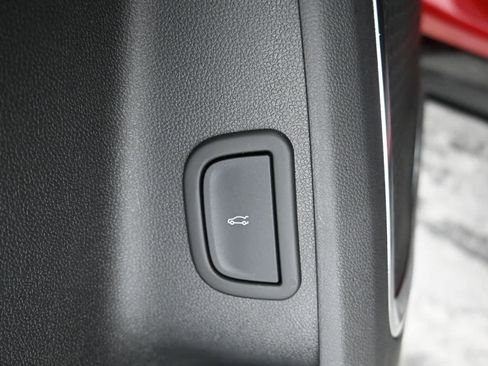 Used 2024 Chevrolet Traverse RS w/ LPO, Floor Liner Package AWD/4WD image 21