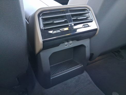 New 2026 BMW 540i xDrive w/ M Sport Package image 30