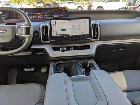 New 2025 Ford Expedition Active RWD image 16