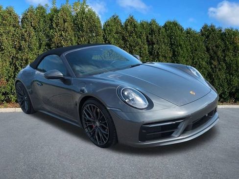 Used 2022 Porsche 911 Carrera S RWD image 3
