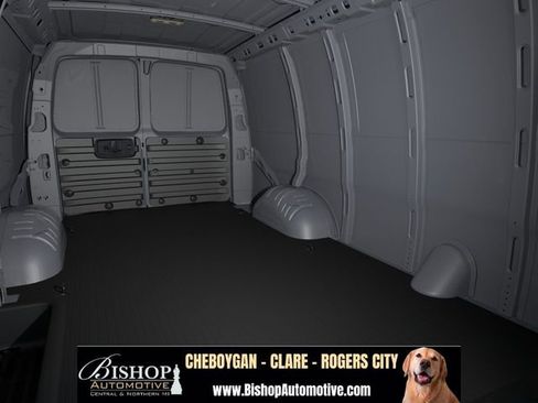 New 2026 GMC Savana 3500 RWD image 17