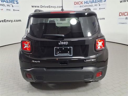 Certified 2022 Jeep Renegade Limited image 3