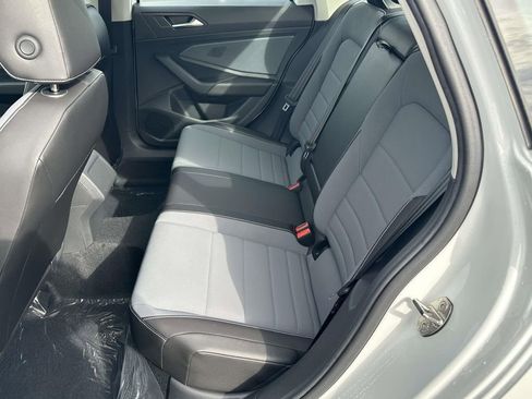 New 2026 Volkswagen Jetta SE image 8