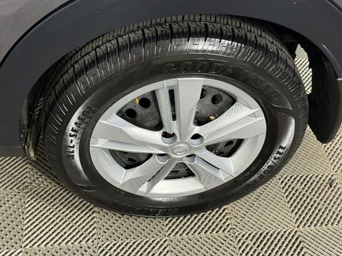 Used 2024 Nissan Kicks S w/ Interior Electronics Package image 8